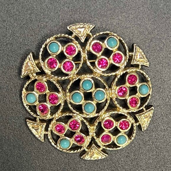 Sarah Coventry Jewelry - Sarah Coventry Pink Rhinestone Blue Cabachon, Silvertone Brooch, 1.75” round